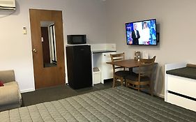 Roydons Motor Inn